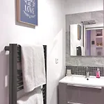 Climatisé Au Cœur D - à Pied Des Plages Et Du Centre * Ajaccio (Corsica)