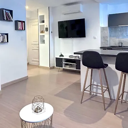 Climatise Au Coeur D - A Pied Des Plages Et Du Centre